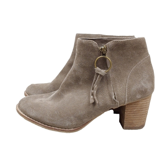 Michael Shannon Wmn 10 Taupe Suede Ankle Bootie - Picture 3 of 10